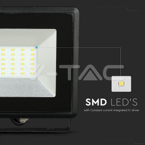 50W LED Прожектор Е-Series Черно Тяло 4000K 